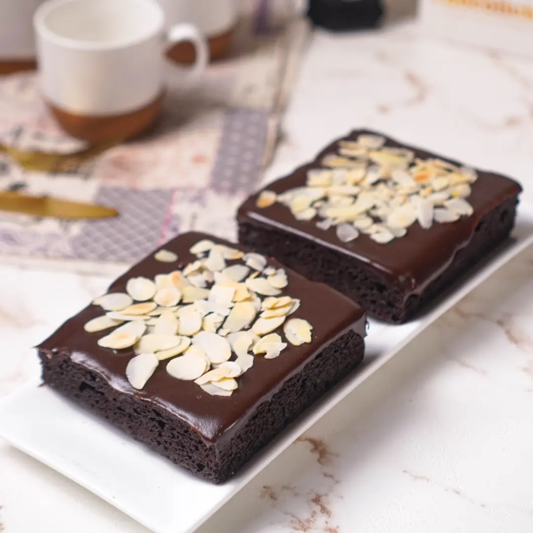 Almond Brownies